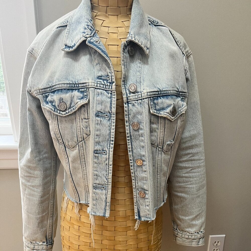 GAP Denim Cropped/Distressed Jacket, Size Small